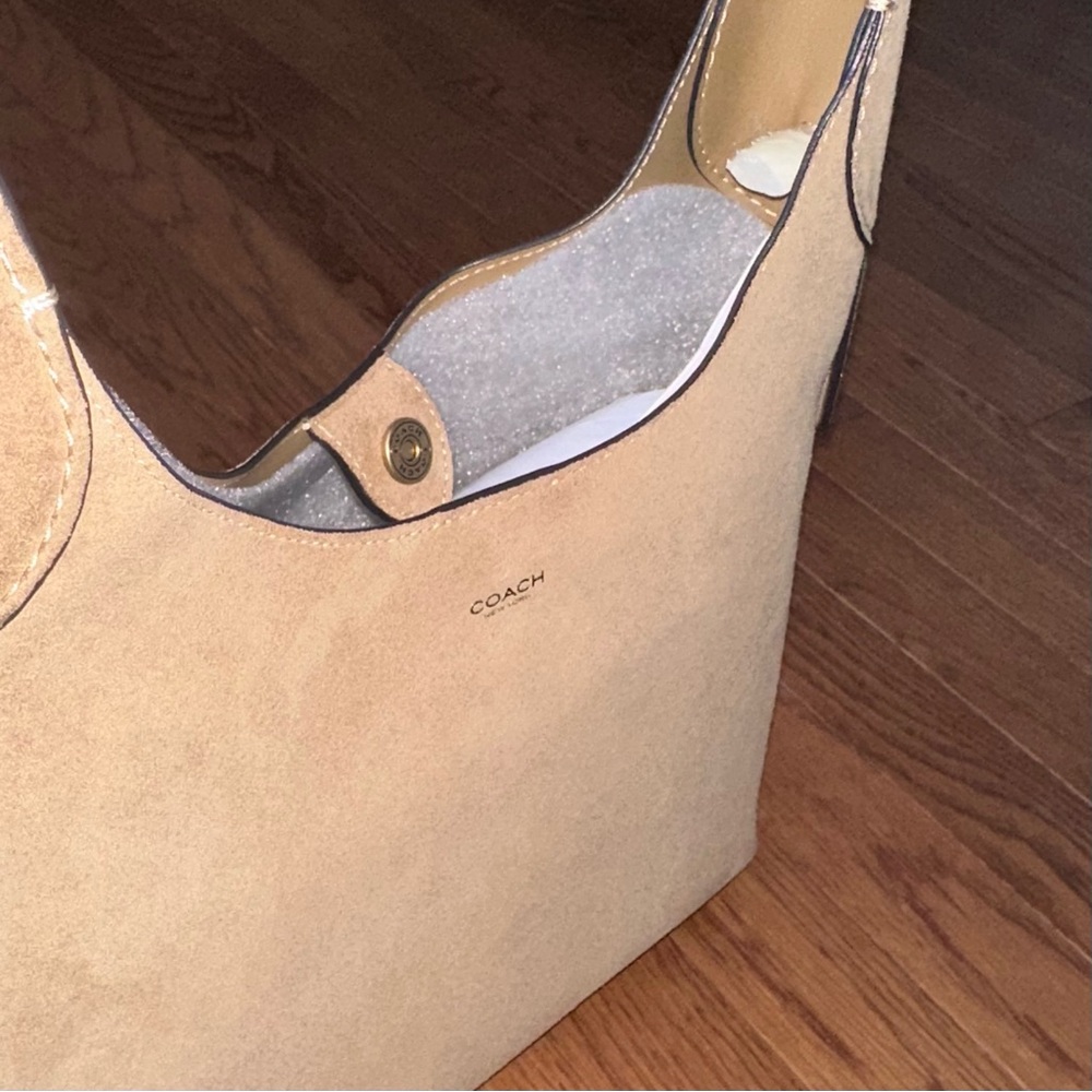 Coach Tan Brooklyn 28 Shoulder Bag - Picture 3 of 9